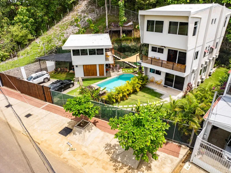 Coconut Office in Playa Hermosa